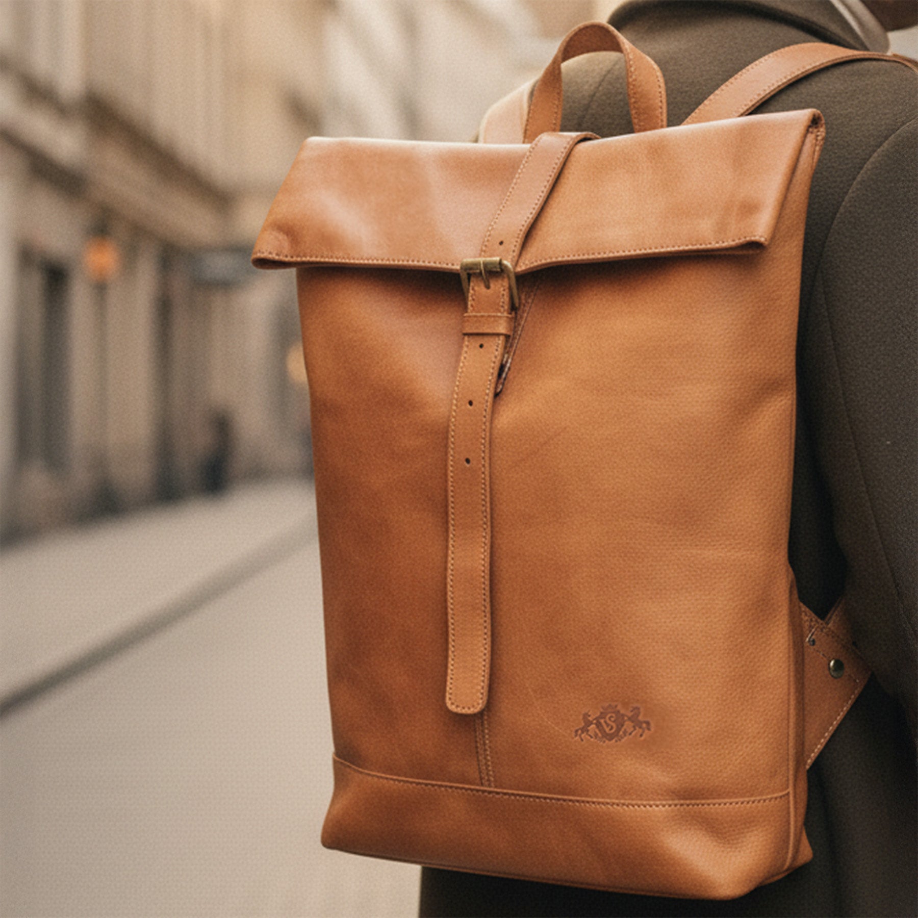 Rolltop Rucksack JAY Glattleder hellbraun