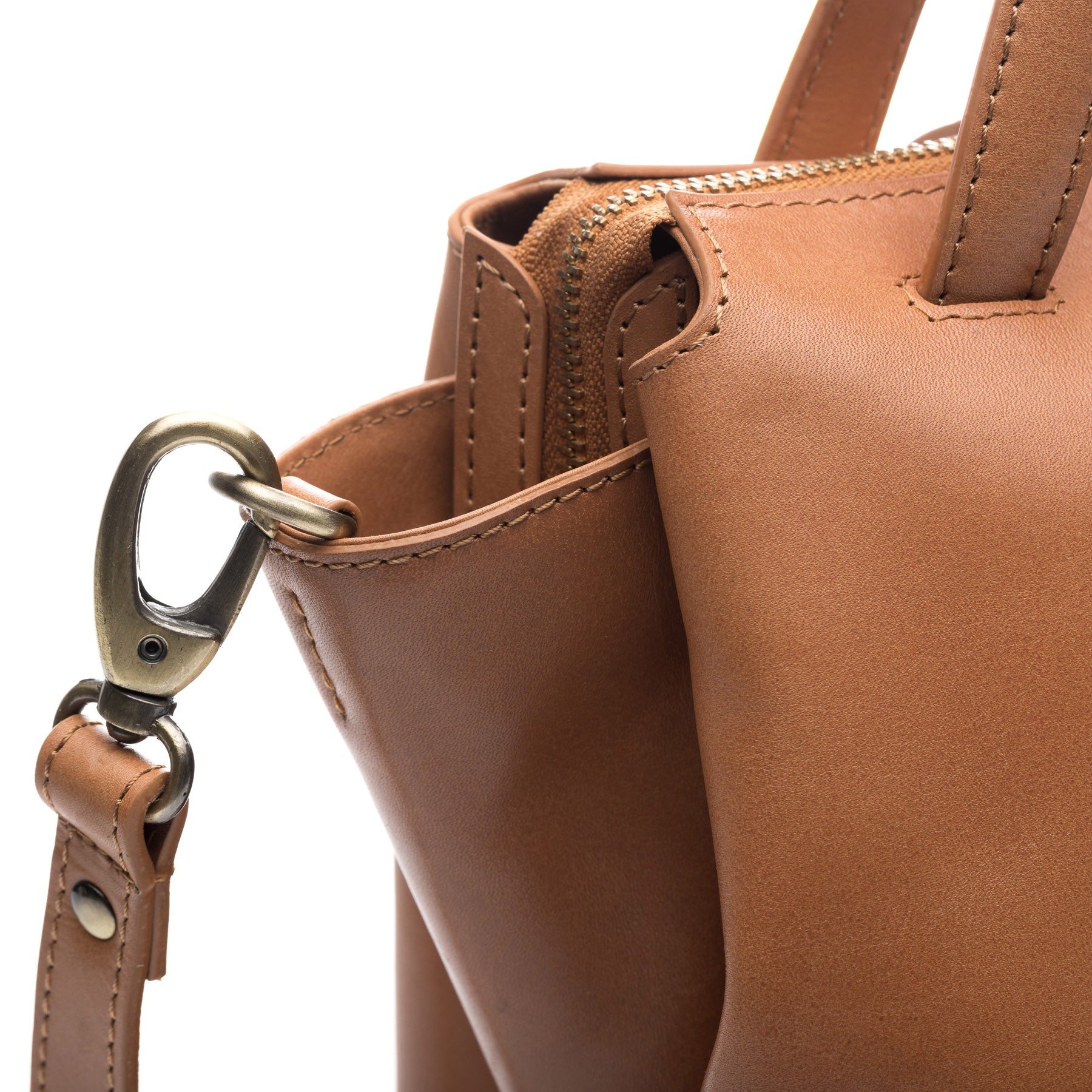 Schultertasche ATLANTA Glattleder braun