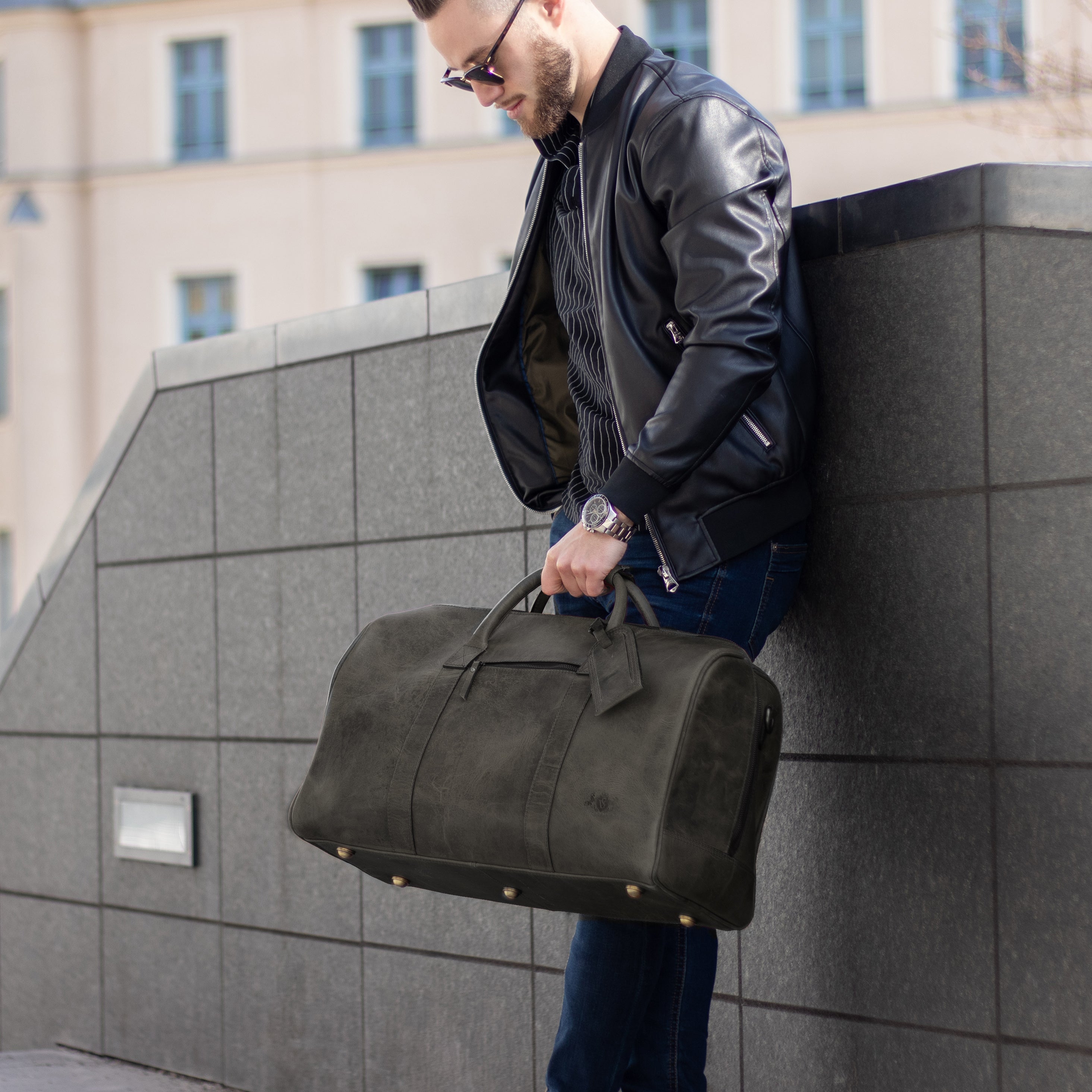 Weekender CHAD Büffelleder grün