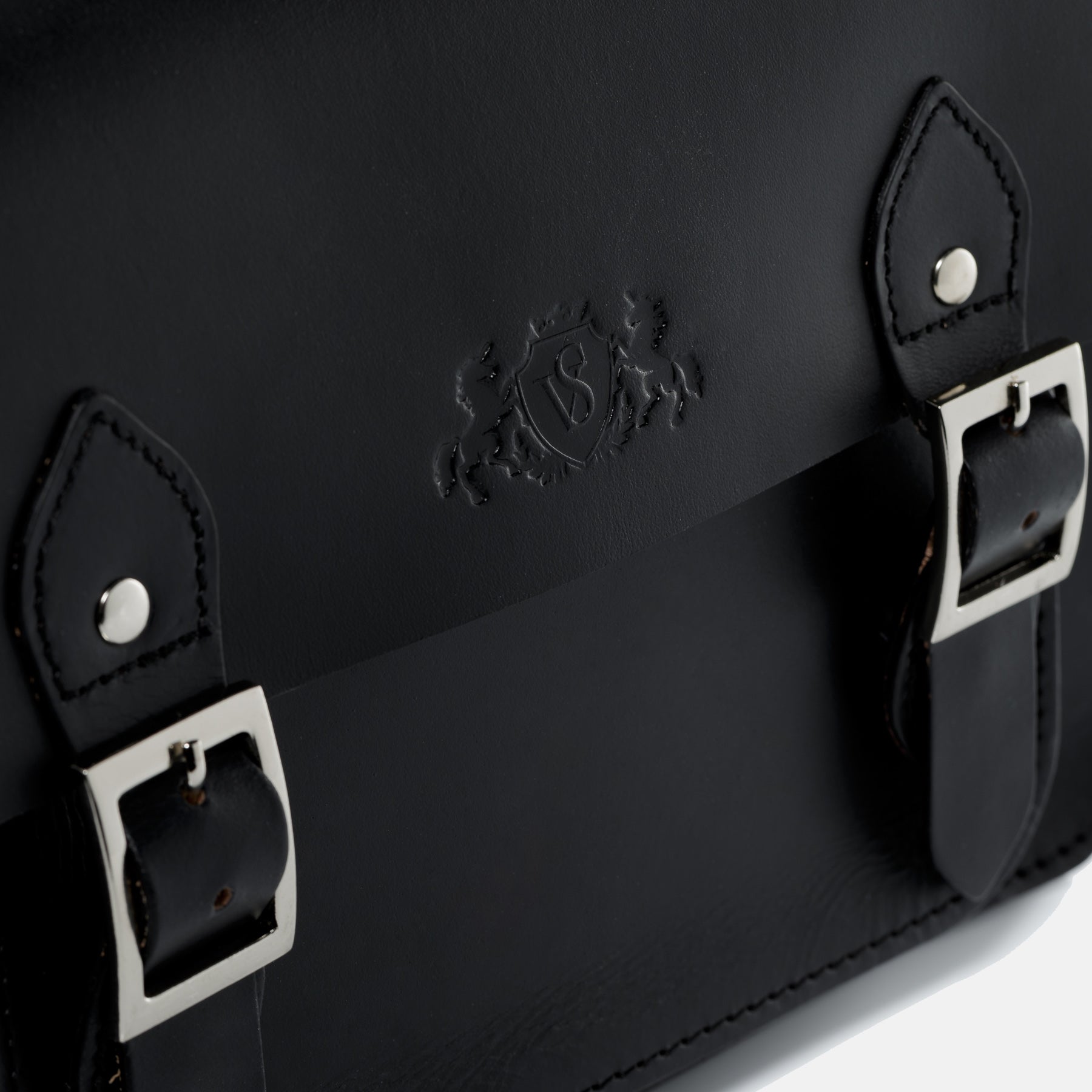 Satchel TESSA Sattelleder schwarz