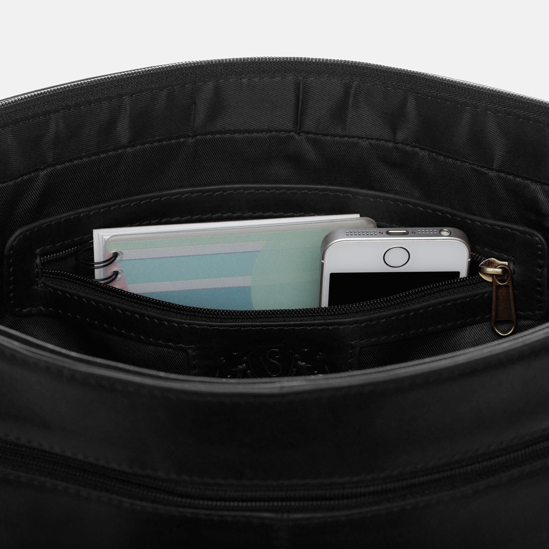 Messenger Bag SPENCER buffalo leather gray-black