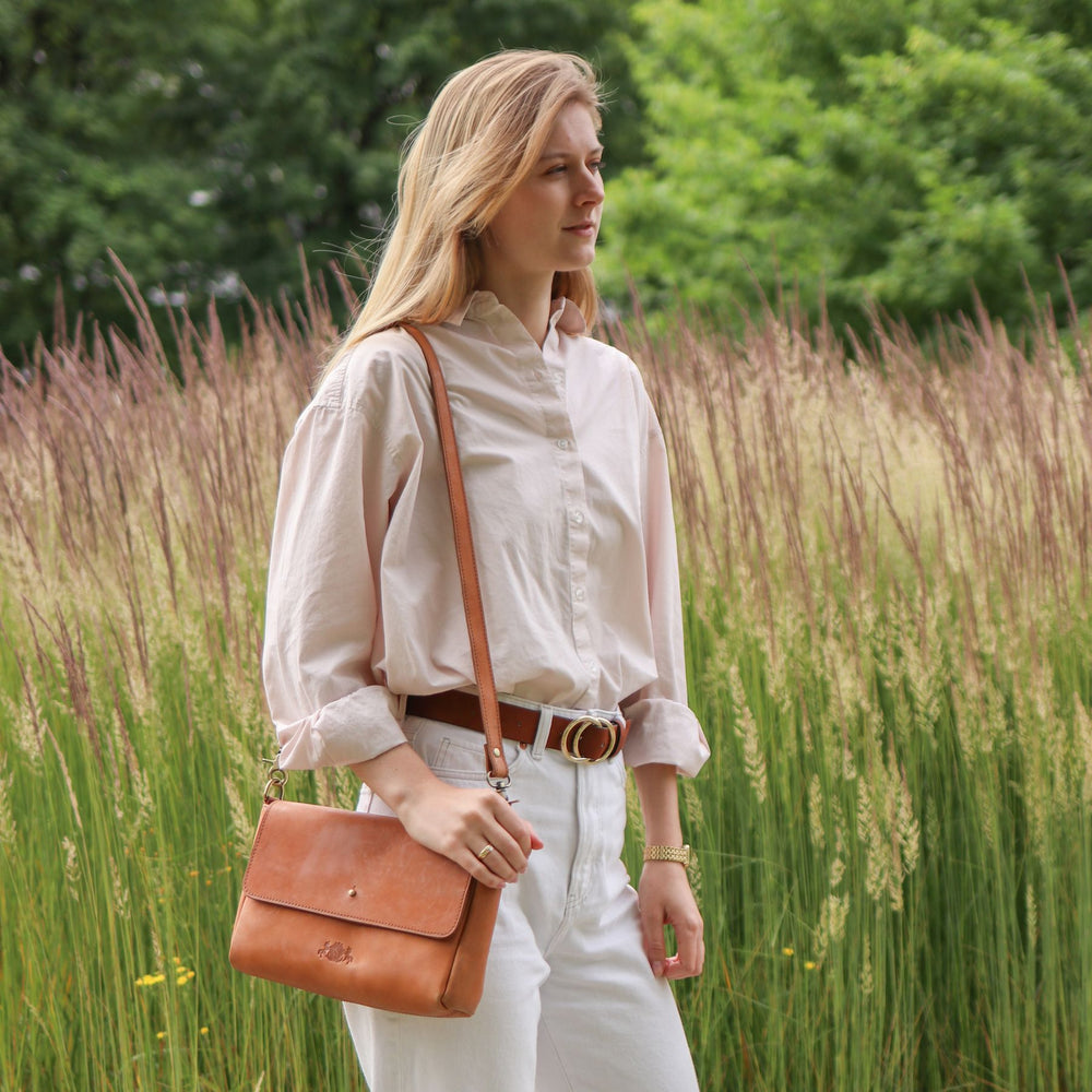 Umhängetasche ELSA Glattleder beige