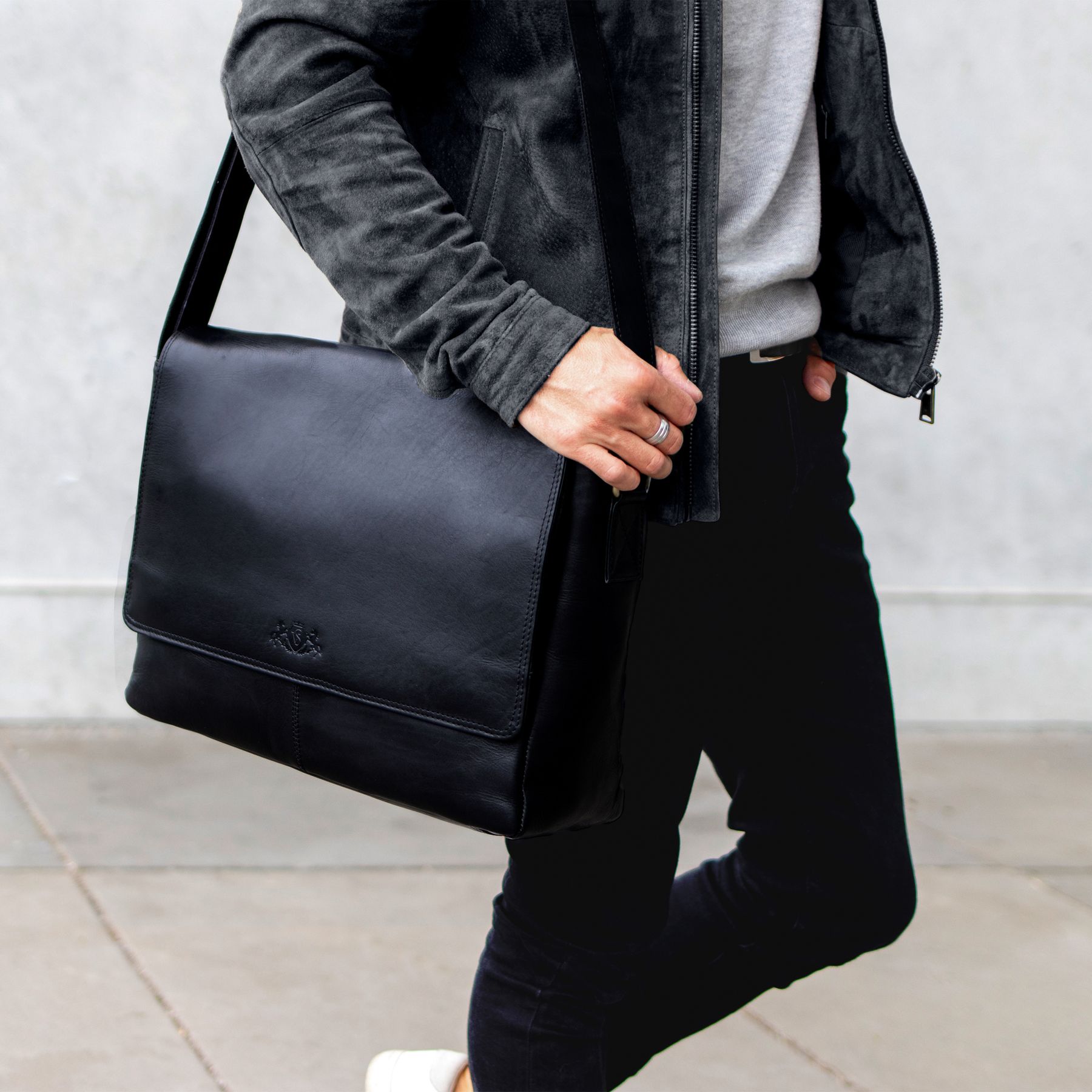SID & VAIN Laptoptasche Leder Messenger Bag Leder XL SPENCER schwarz-smooth 31369