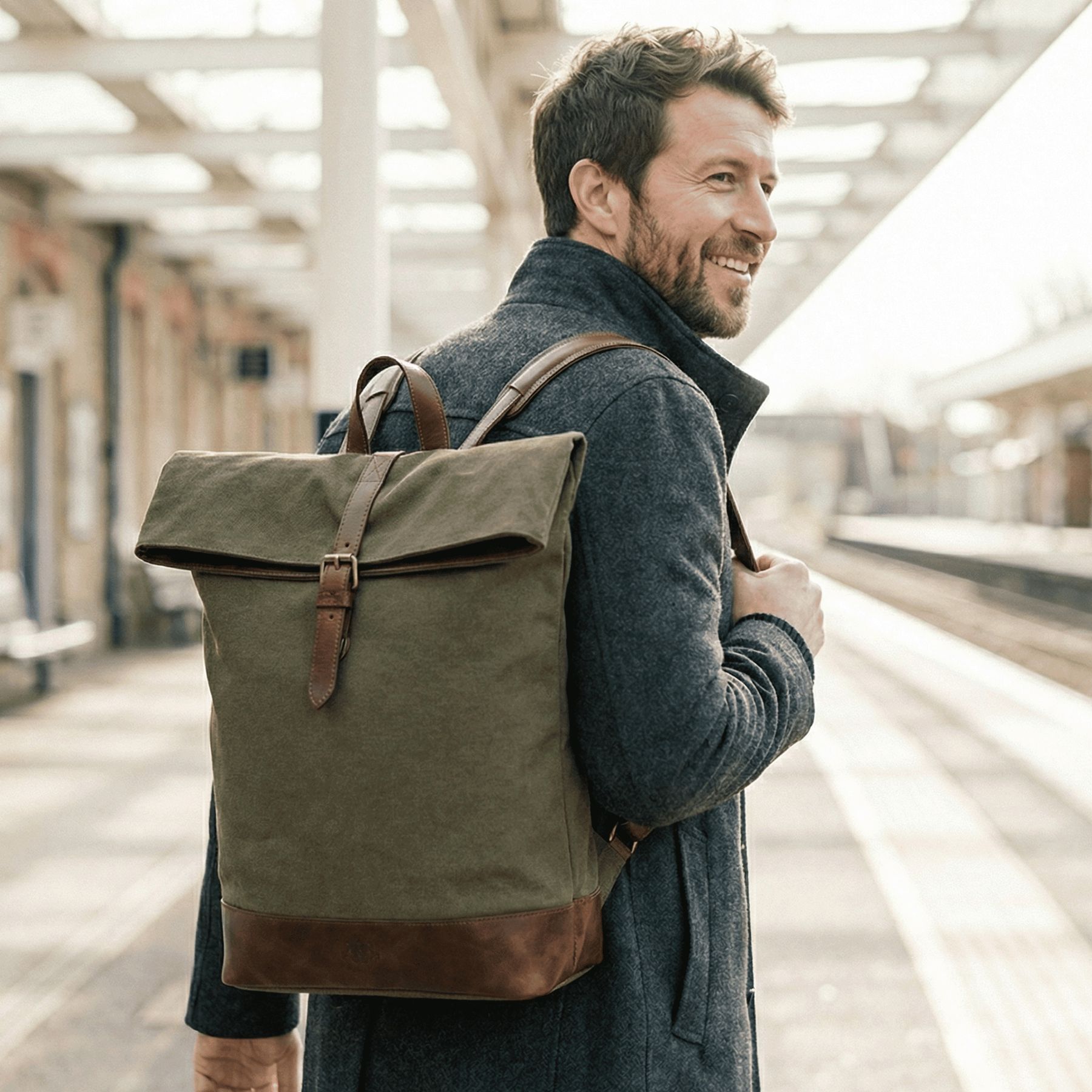 6059-SID & VAIN backpack-rolltop - L - H-93 - TATUM olive-brown CANVAS-PULL-UP-inuse