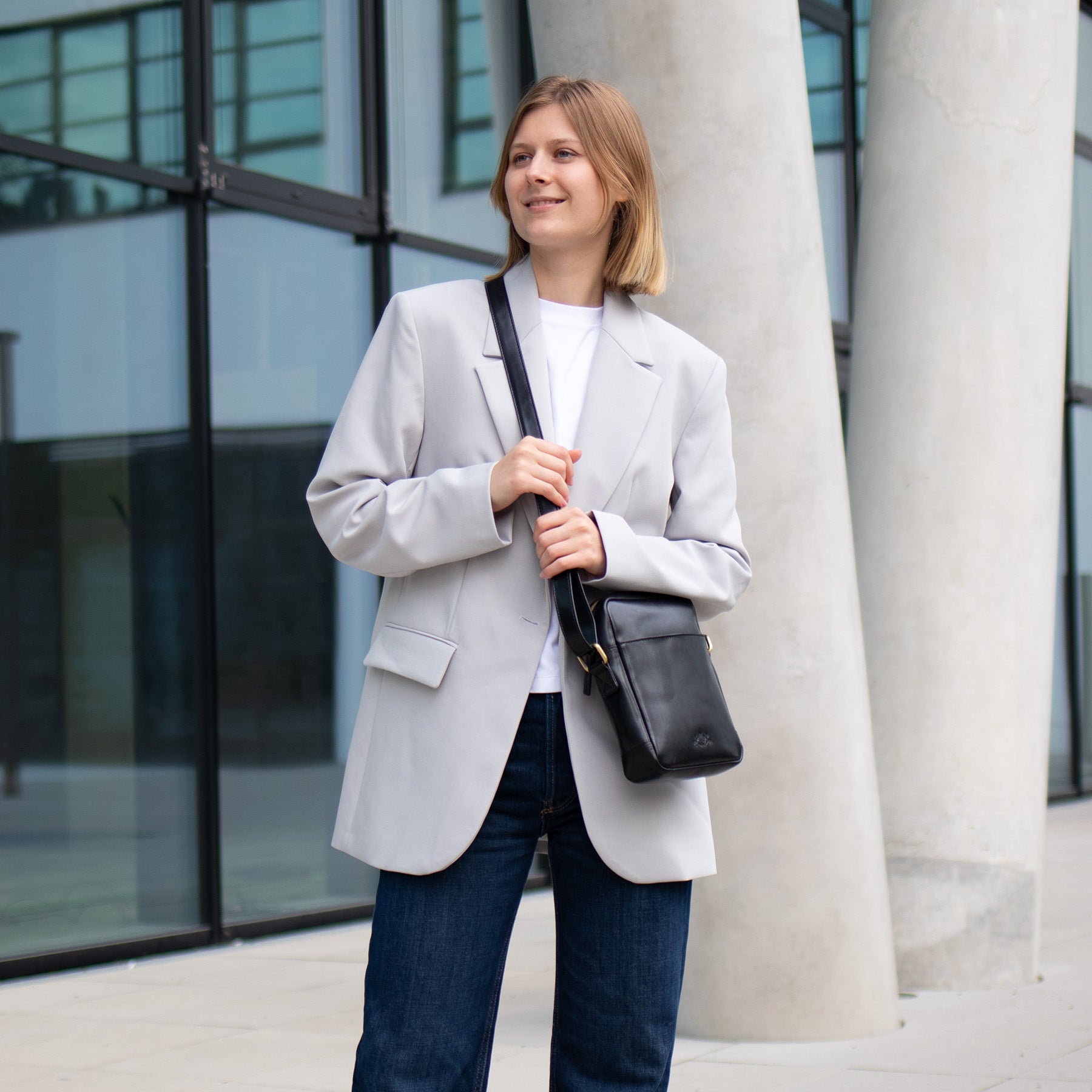 Schultertasche DUBLIN Glattleder