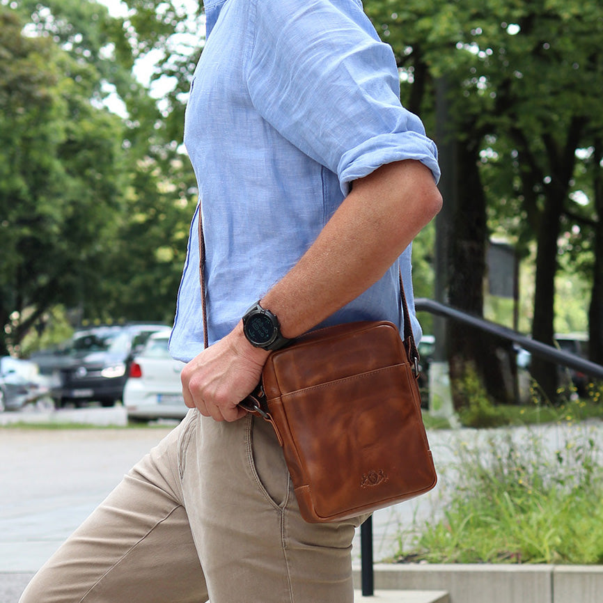 Schultertasche DUBLIN Glattleder