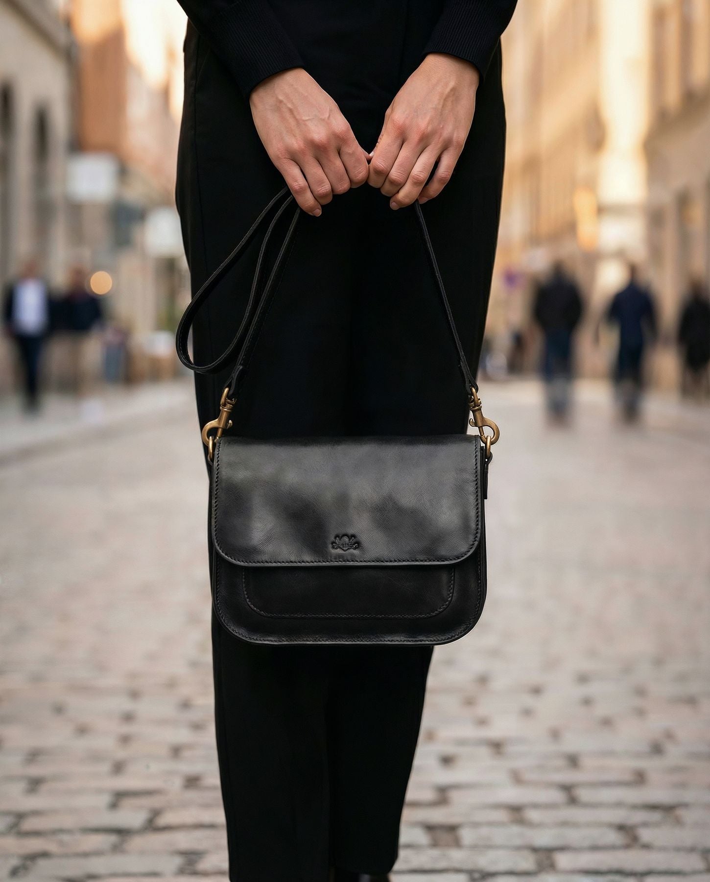 SID & VAIN Schultertasche Leder & Umhängetasche Leder FRAN schwarz 26486