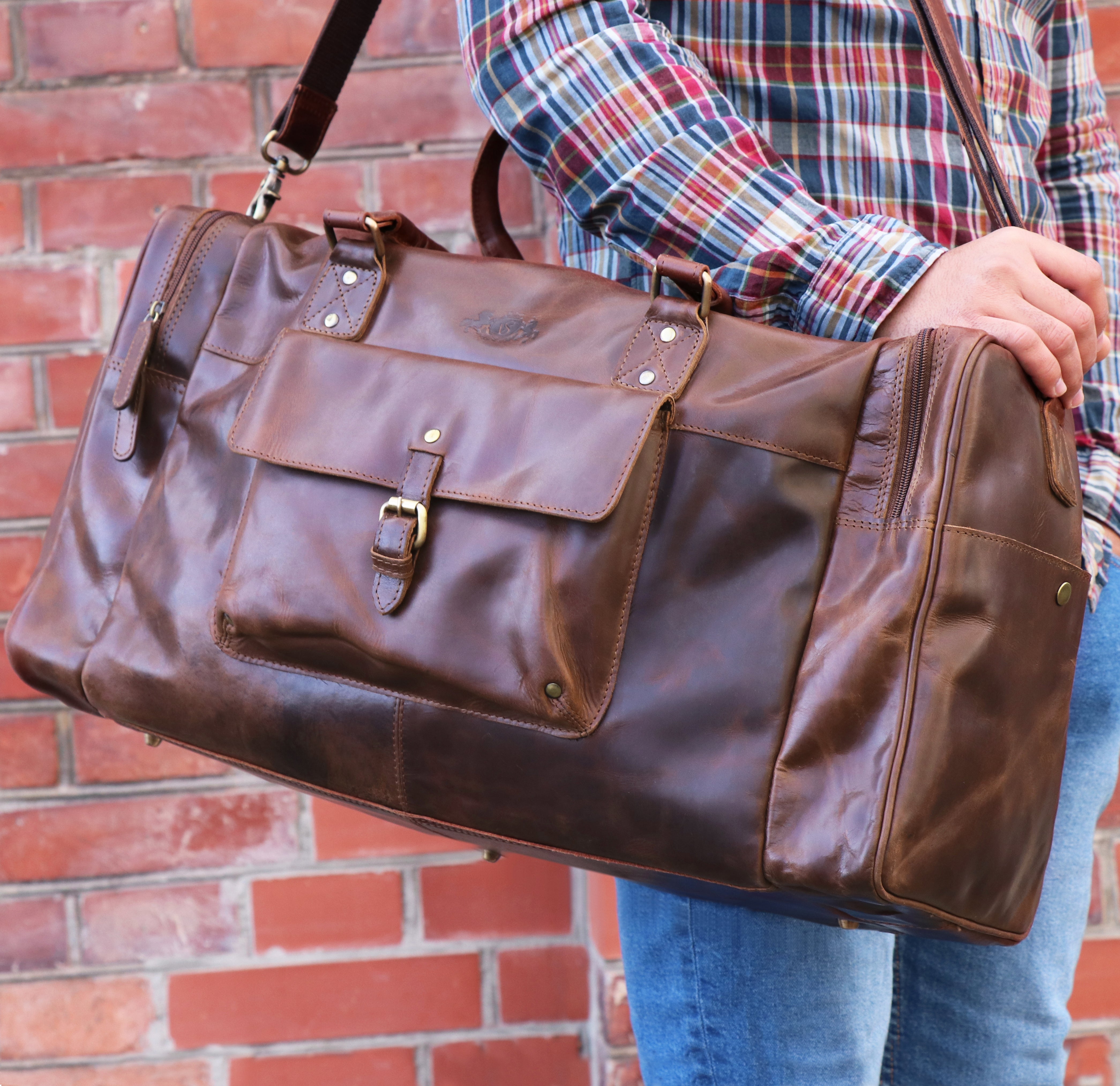 Travel bag with address tag YALE natural leather brown-cognac